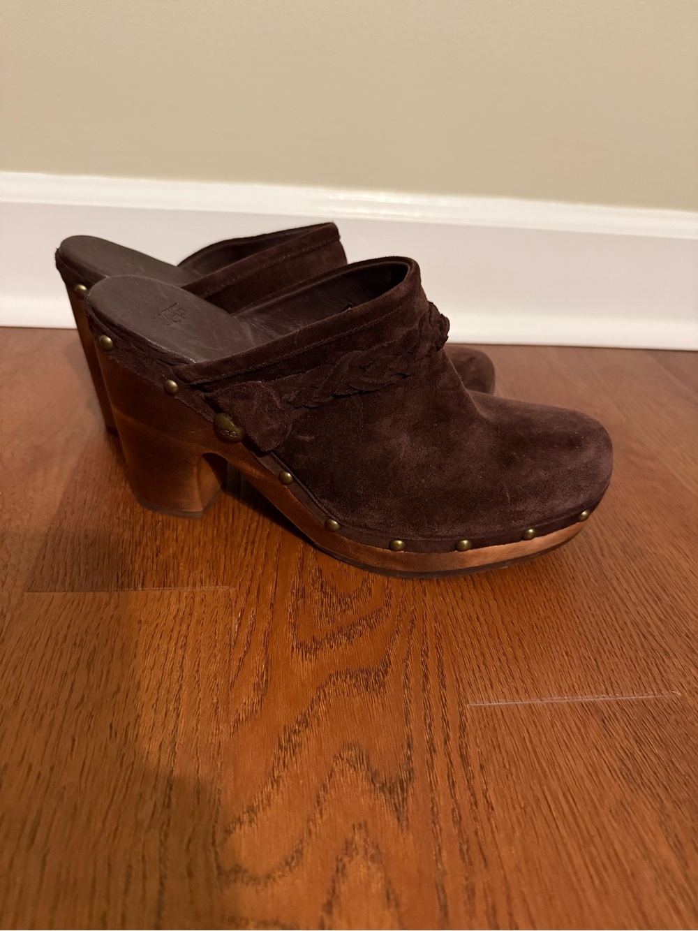 UGG Australia Abbie Chocolate Brown Suede Wooden Clogs Studded 7
